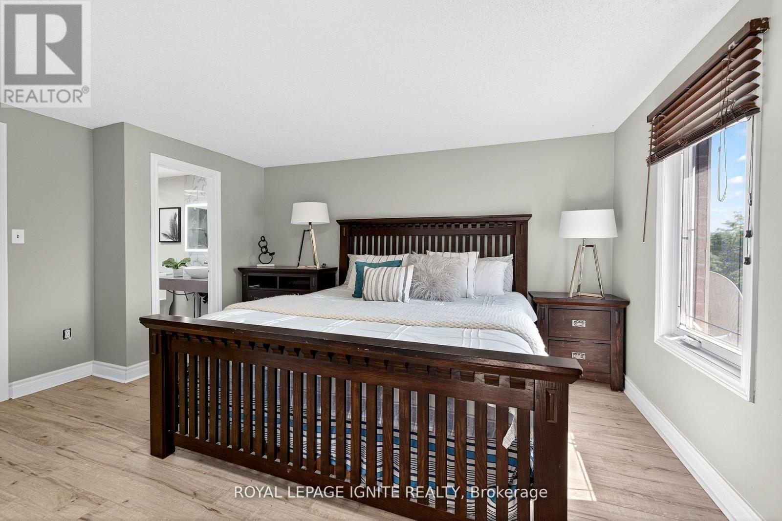 Photo 19 of 7 Ducatel Crescent, Ajax ON