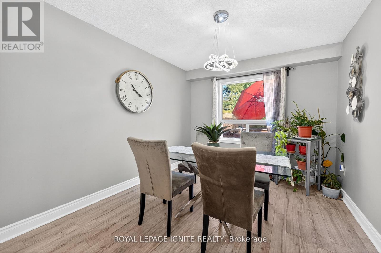 Photo 8 of 7 Ducatel Crescent, Ajax ON