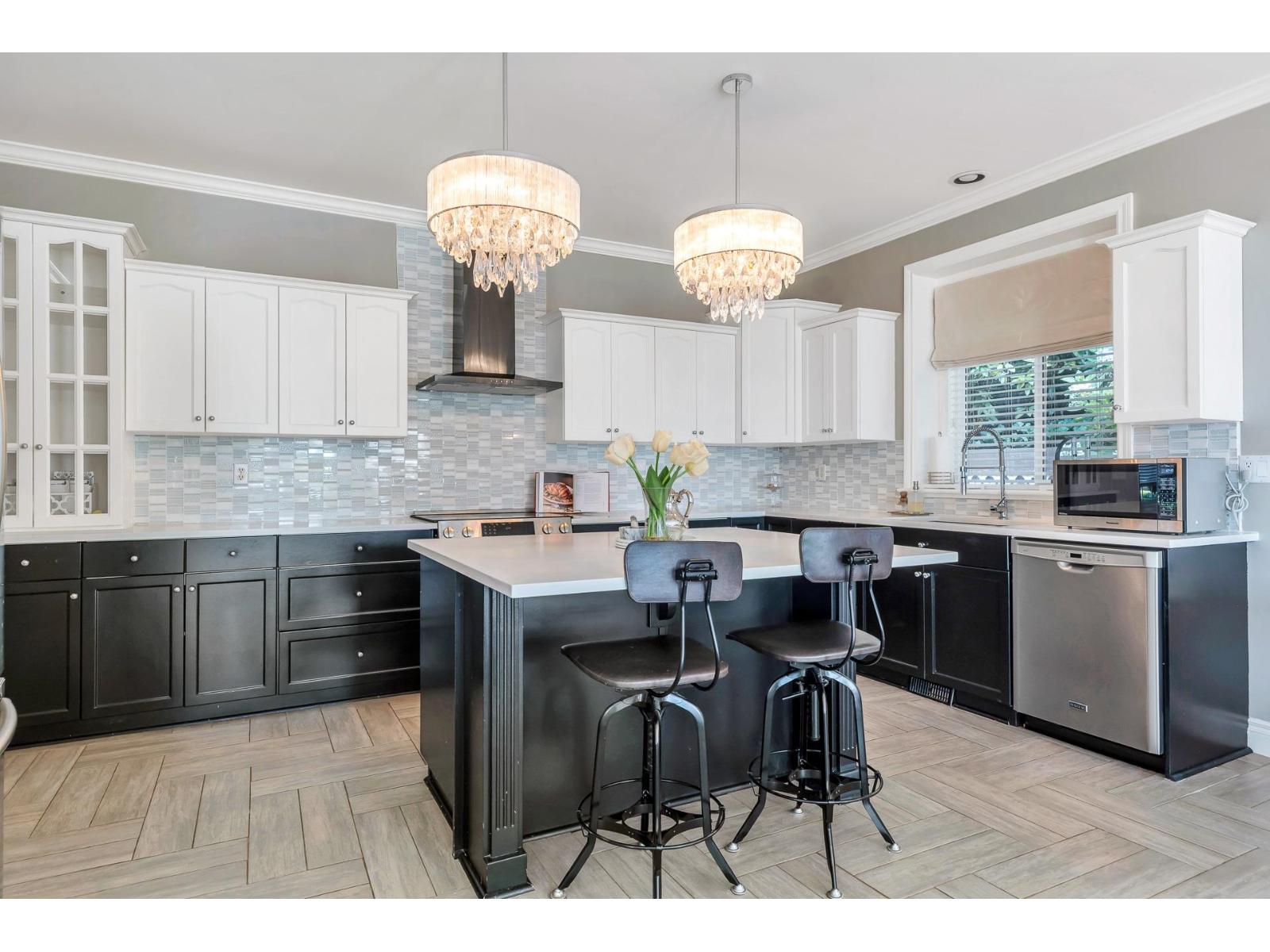 Photo 10 of 32477 W Bobcat Drive, Mission BC