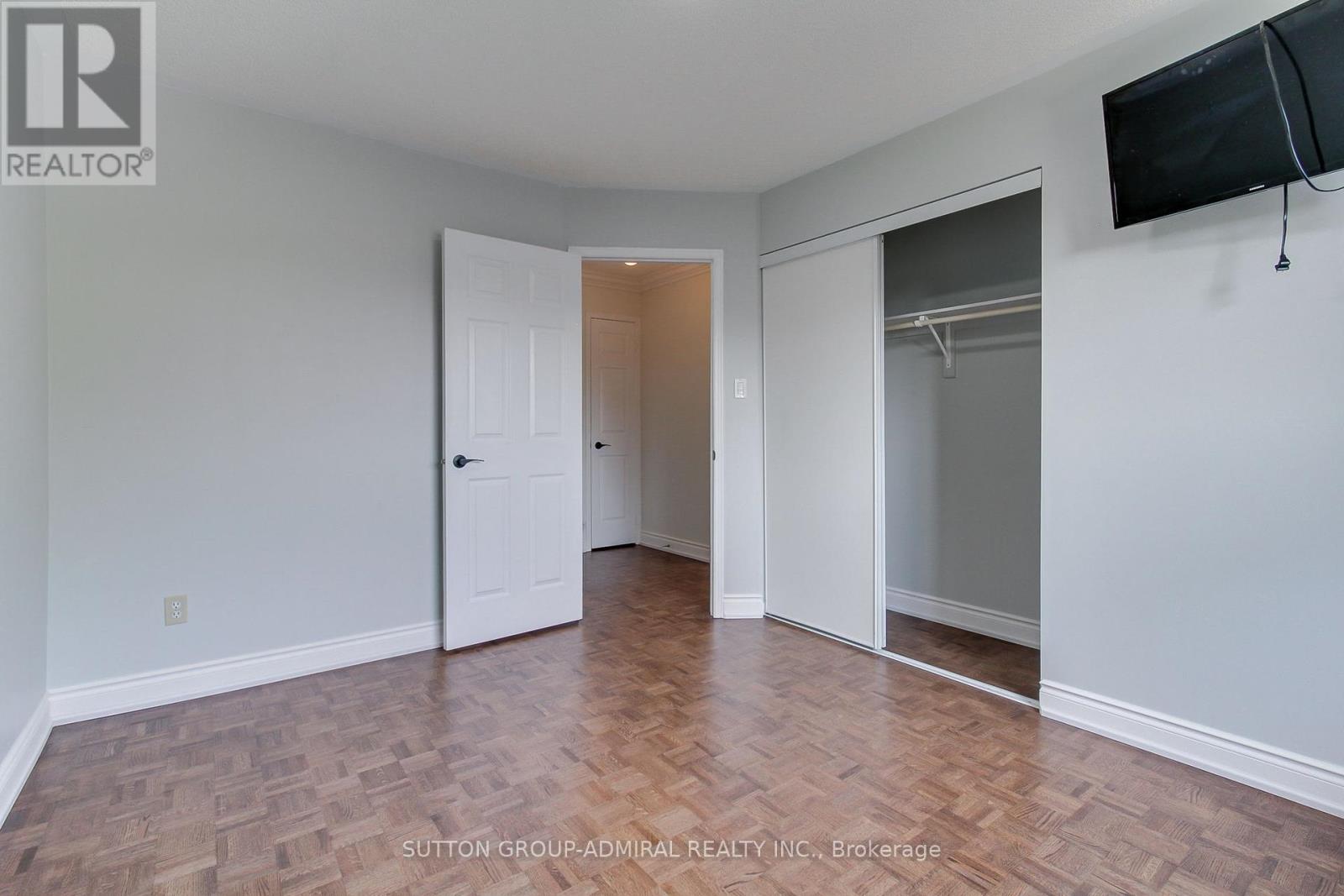 Photo 25 of 26 Carron Avenue, Vaughan ON