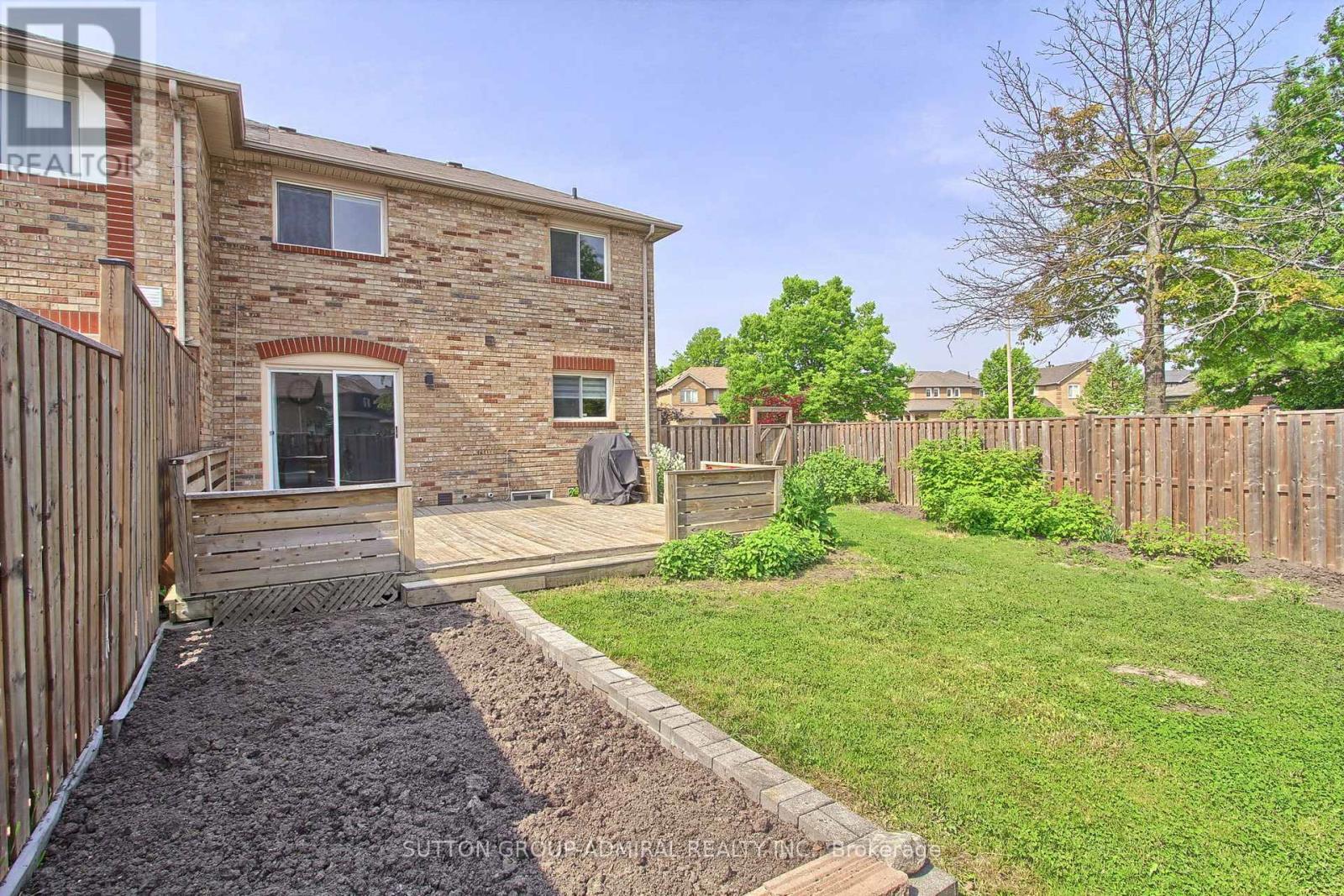 Photo 39 of 26 Carron Avenue, Vaughan ON