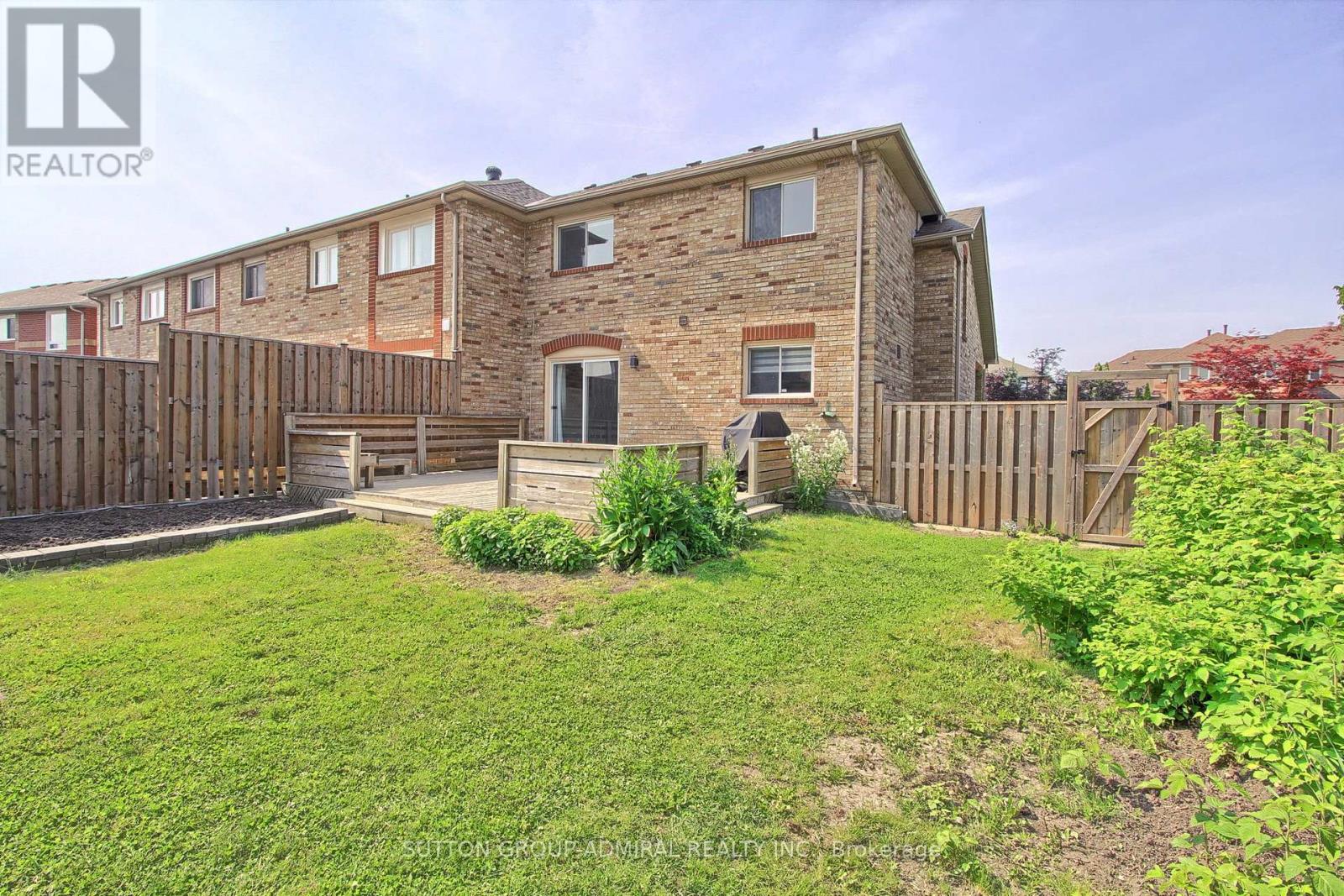 Photo 40 of 26 Carron Avenue, Vaughan ON