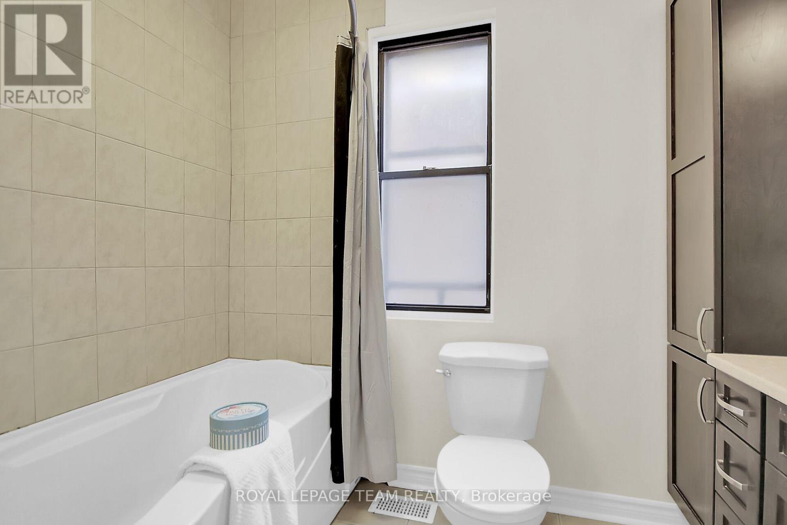 Photo 21 of 57 Argyle Avenue, Ottawa ON