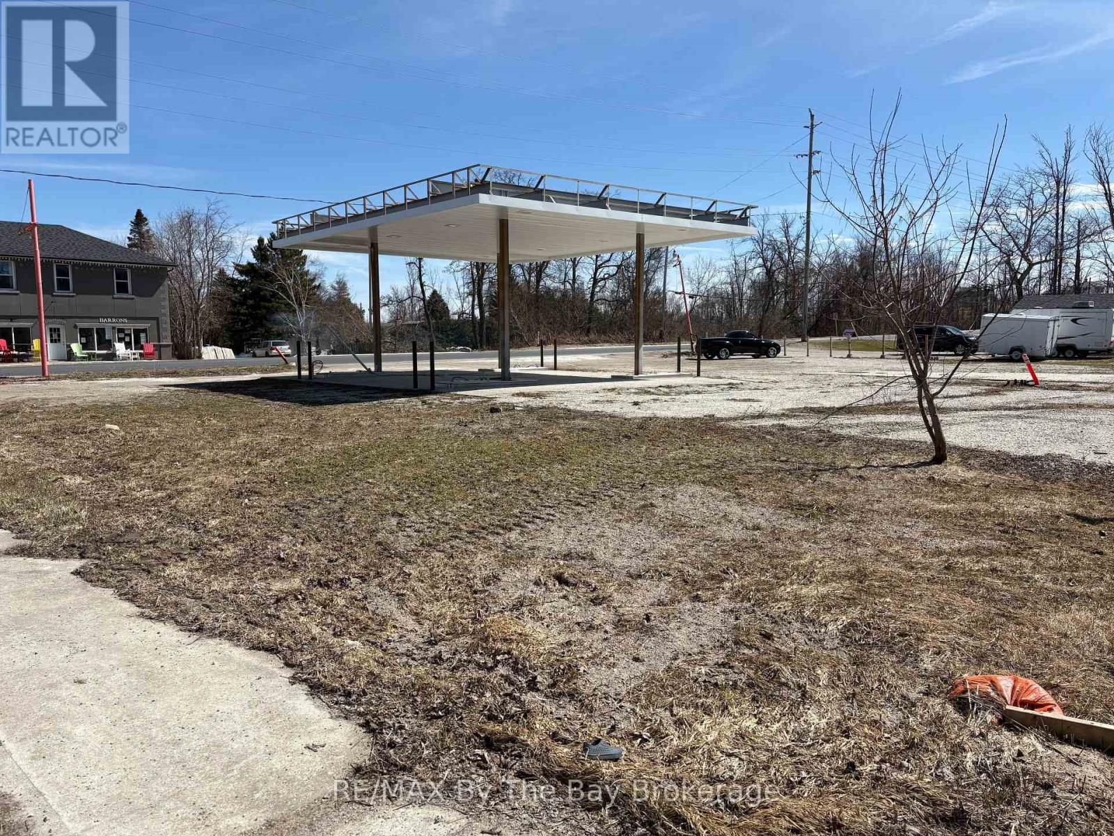 Photo 9 of 2792 County Rd 124 Road, Clearview ON