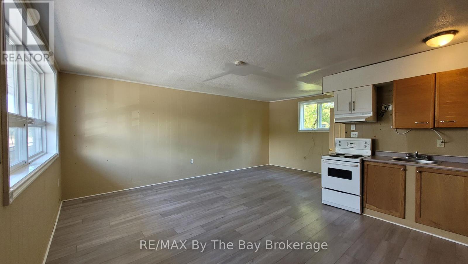 Photo 11 of B 04 280 River Road E, Wasaga Beach ON