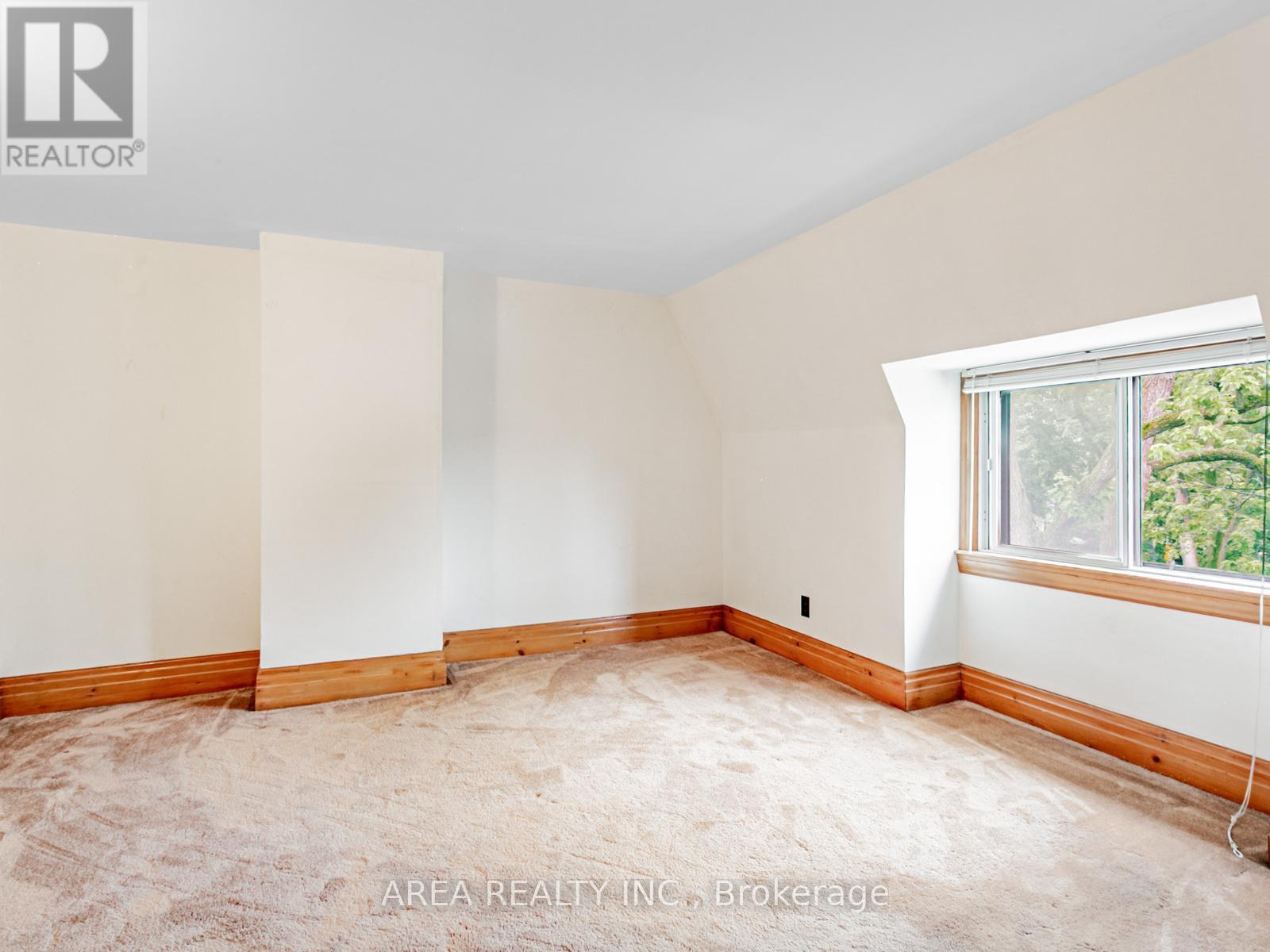 Photo 20 of 50 Mackenzie Crescent, Toronto ON