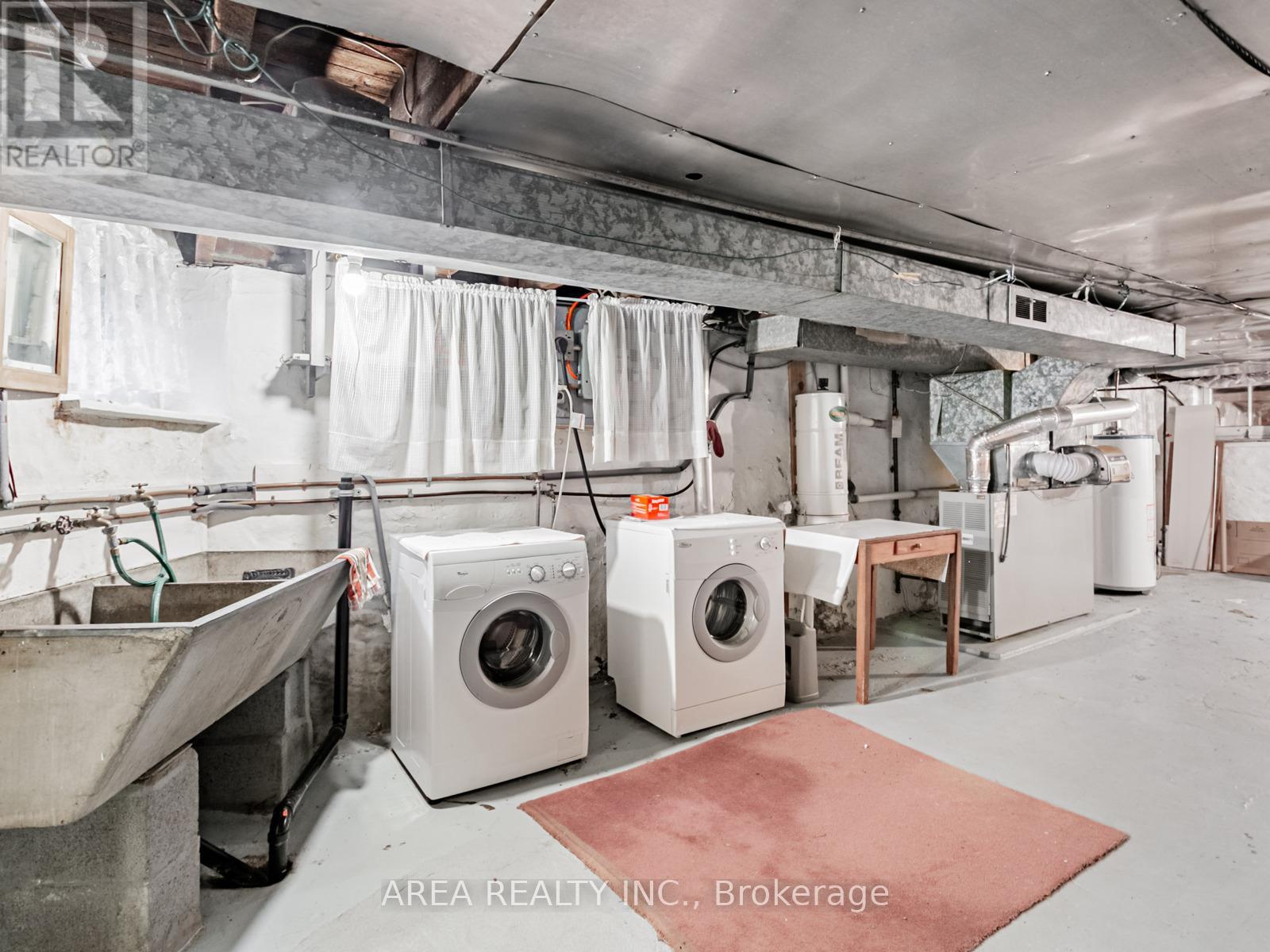 Photo 22 of 50 Mackenzie Crescent, Toronto ON