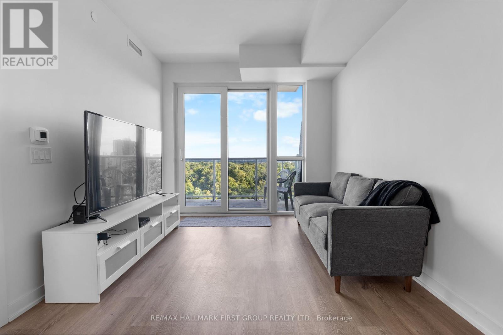 Photo 10 of 1101 10 Deerlick Court, Toronto ON