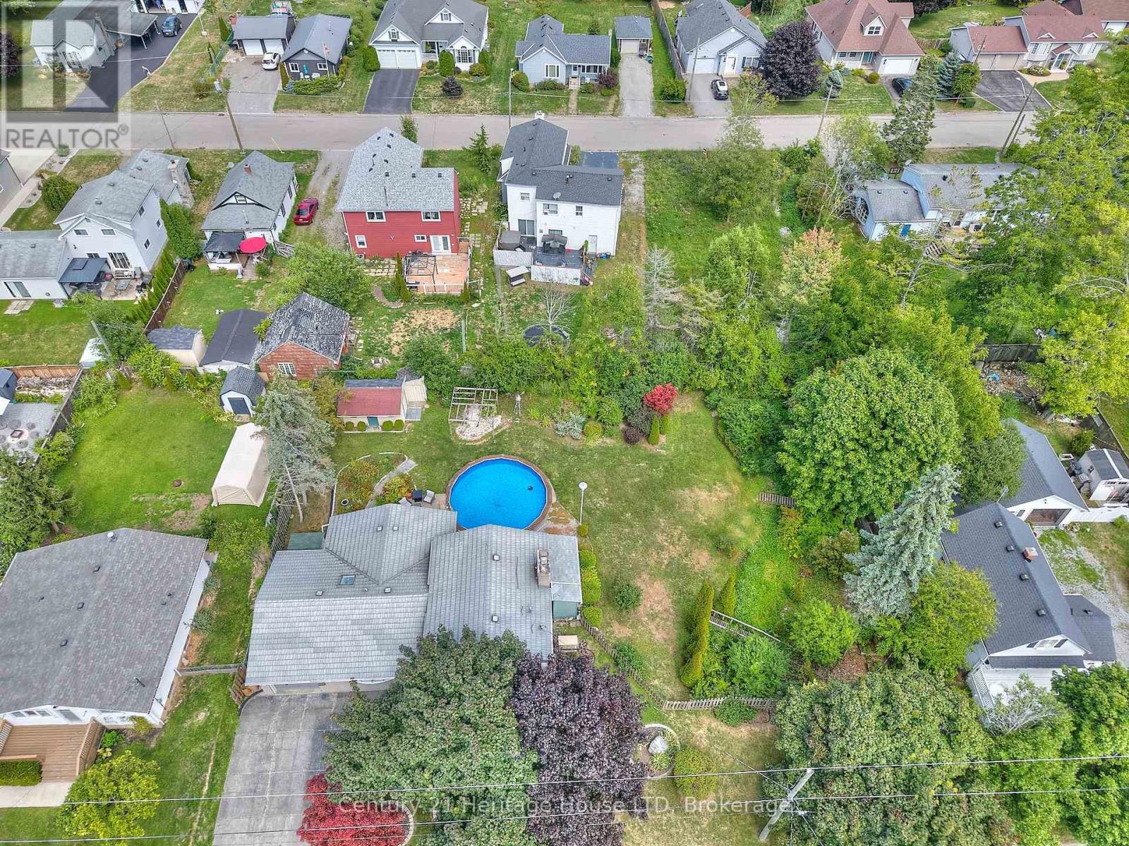 Photo 39 of 15 Malkin Avenue, Fort Erie ON