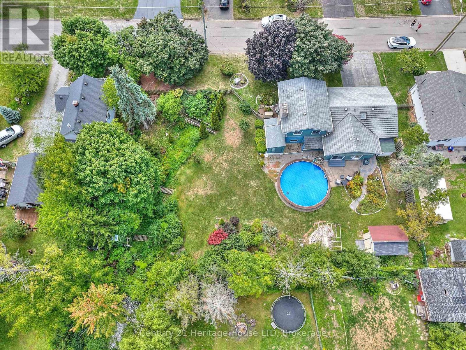 Photo 41 of 15 Malkin Avenue, Fort Erie ON