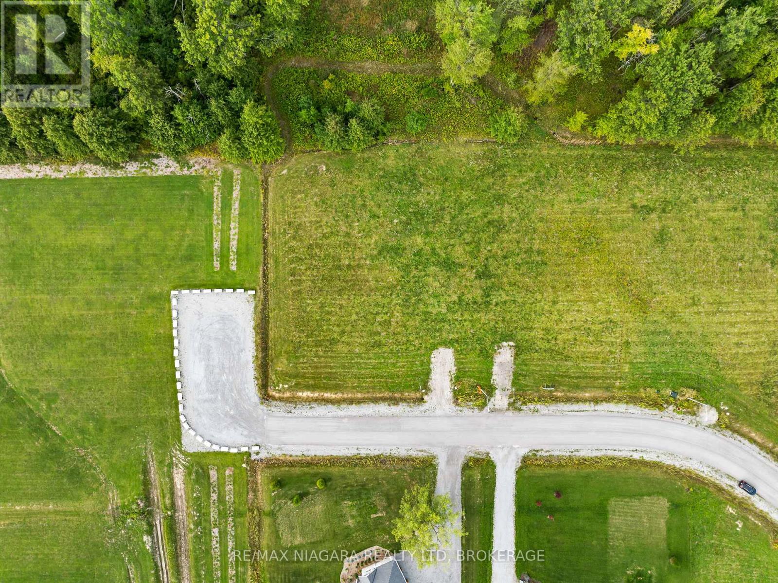 Photo 11 of 31810 Jacob Lane, Wainfleet ON