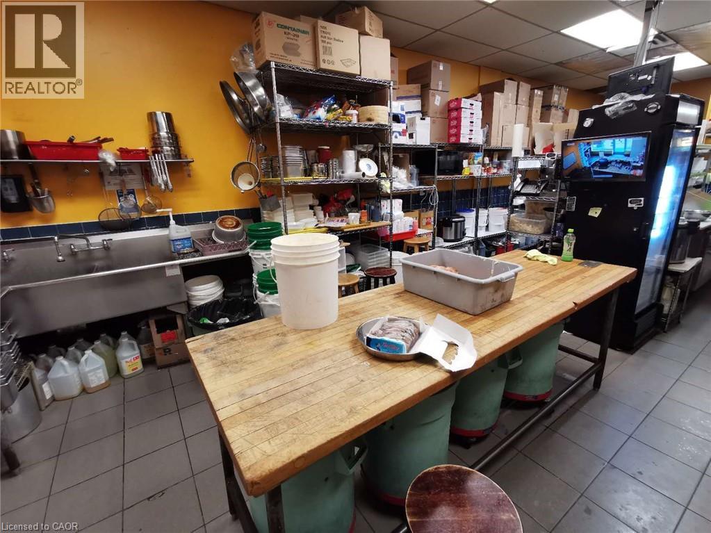Photo 10 of 450 Columbia Street W Unit A 01009 A, Waterloo ON