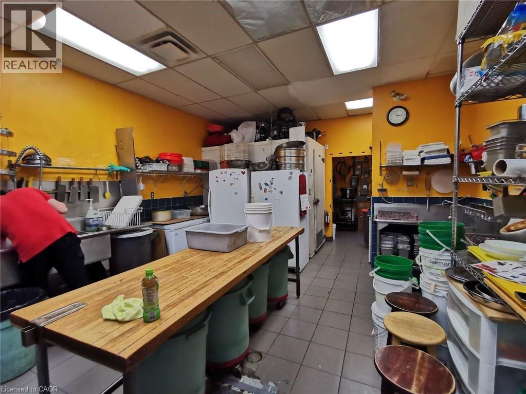 Photo 9 of 450 Columbia Street W Unit A 01009 A, Waterloo ON