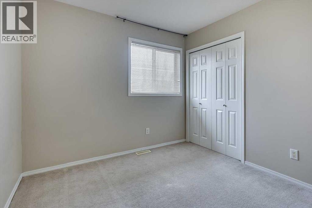 Photo 20 of 9 2 Hinshaw Drive, Sylvan Lake AB