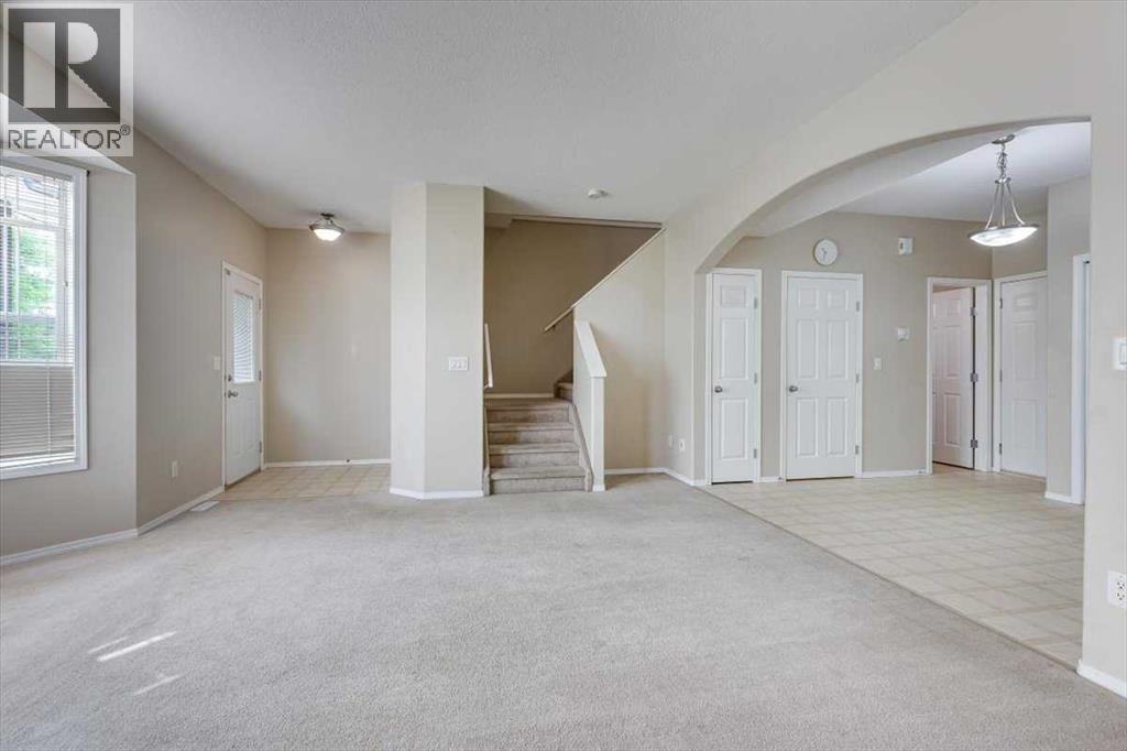 Photo 13 of 9 2 Hinshaw Drive, Sylvan Lake AB
