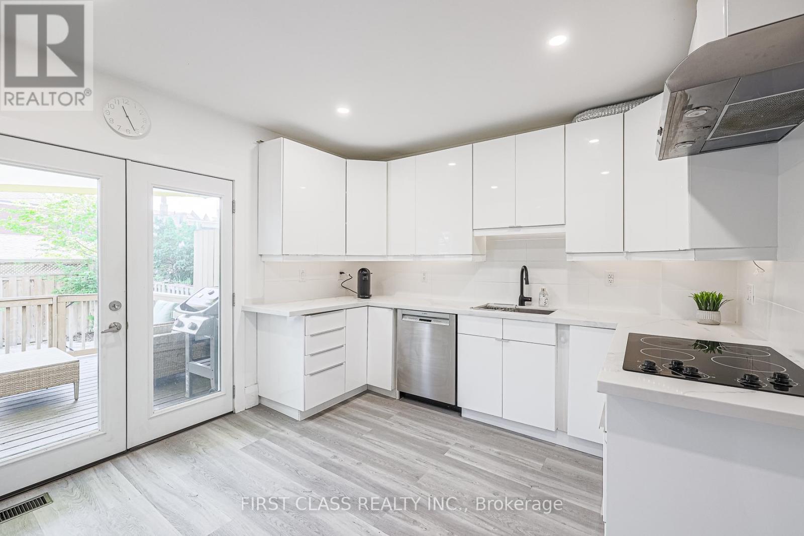 Photo 10 of 53 Aldridge Avenue, Toronto ON