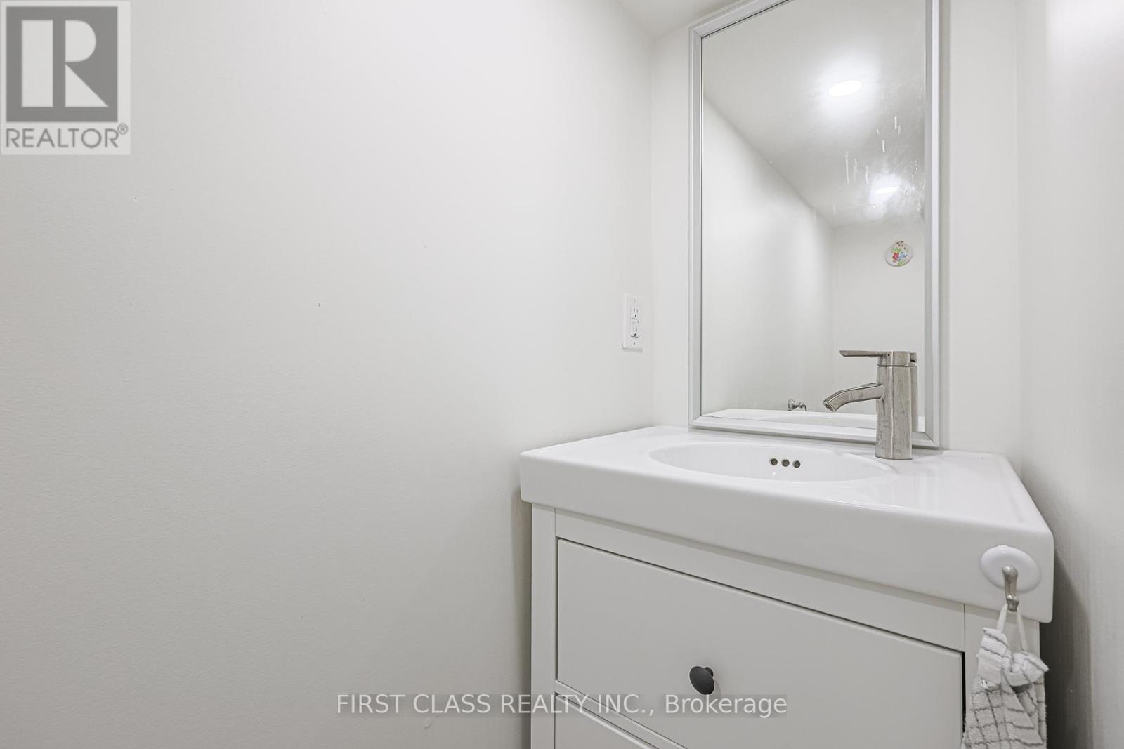 Photo 23 of 53 Aldridge Avenue, Toronto ON