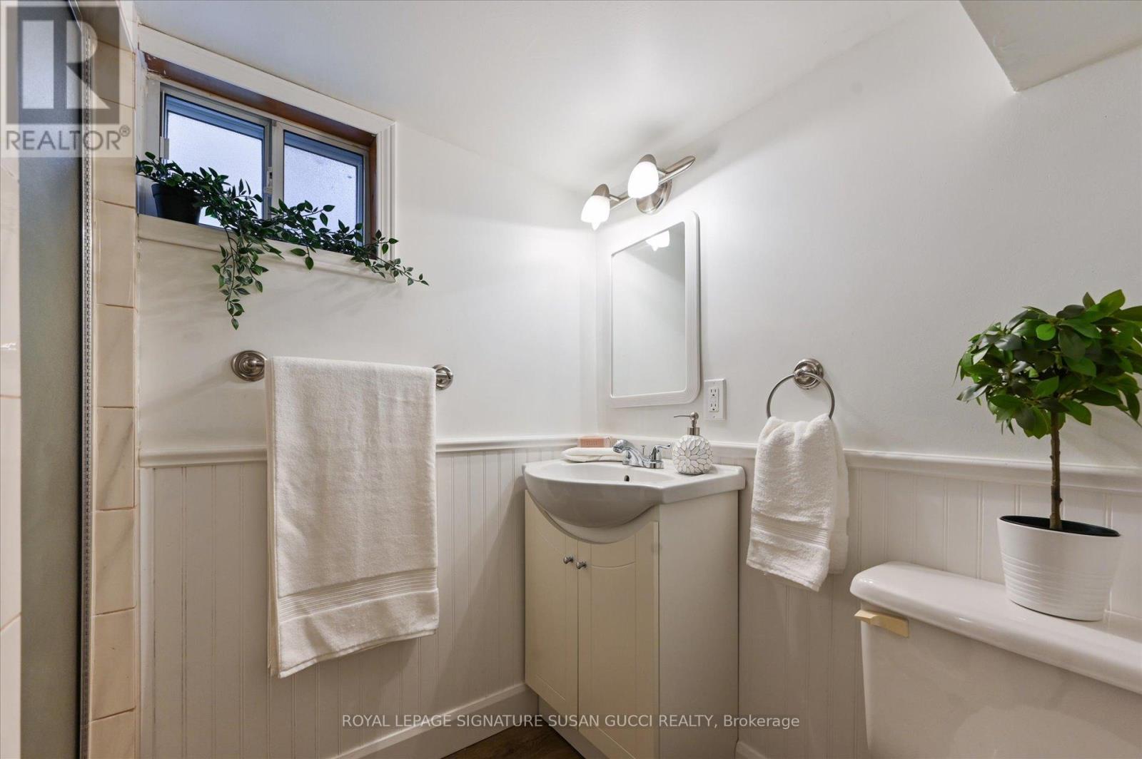 Photo 21 of 281 Westlake Avenue, Toronto ON