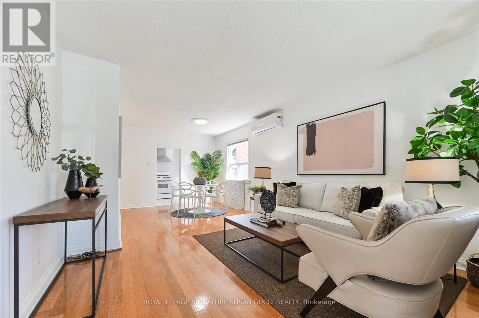 Photo 6 of 281 Westlake Avenue, Toronto ON