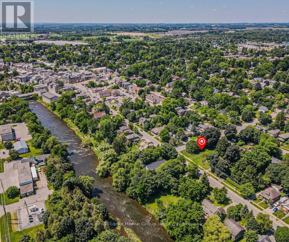 Photo 4 of 303 A St Andrew Street E, Centre Wellington ON