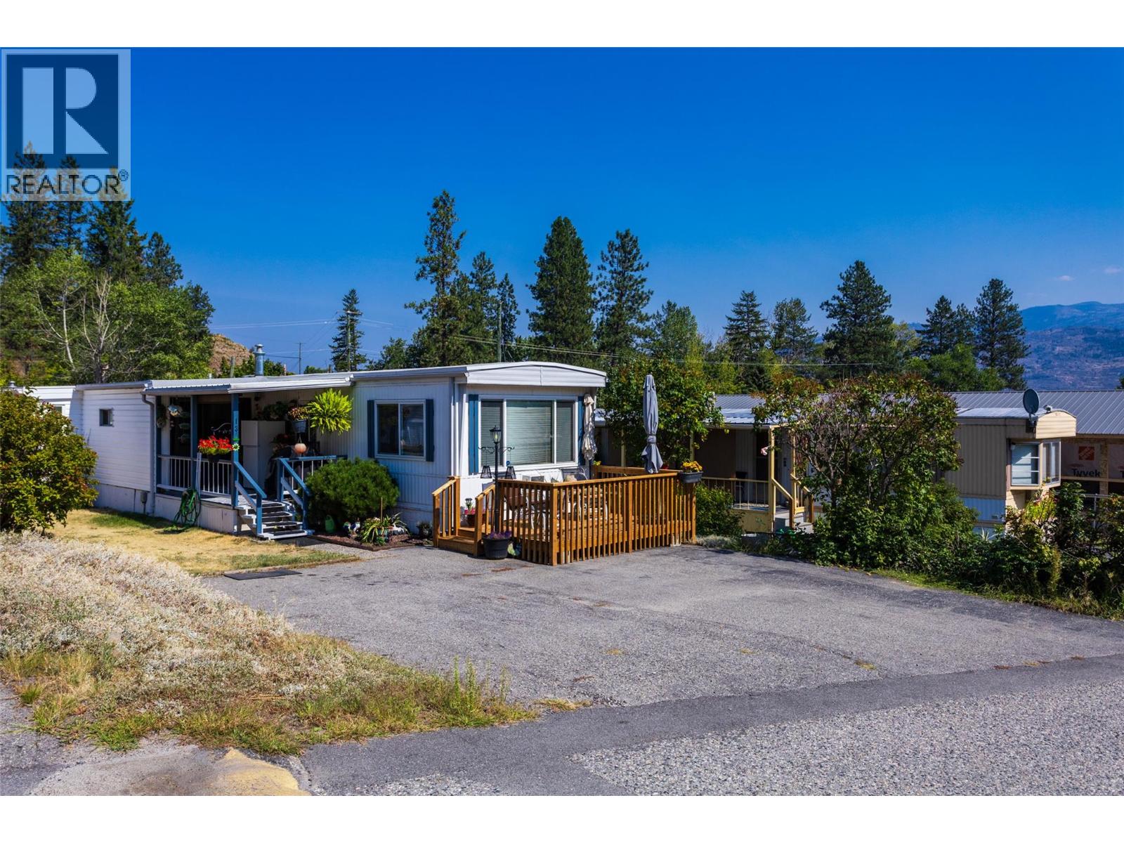 13 6711 97 Highway, Peachland