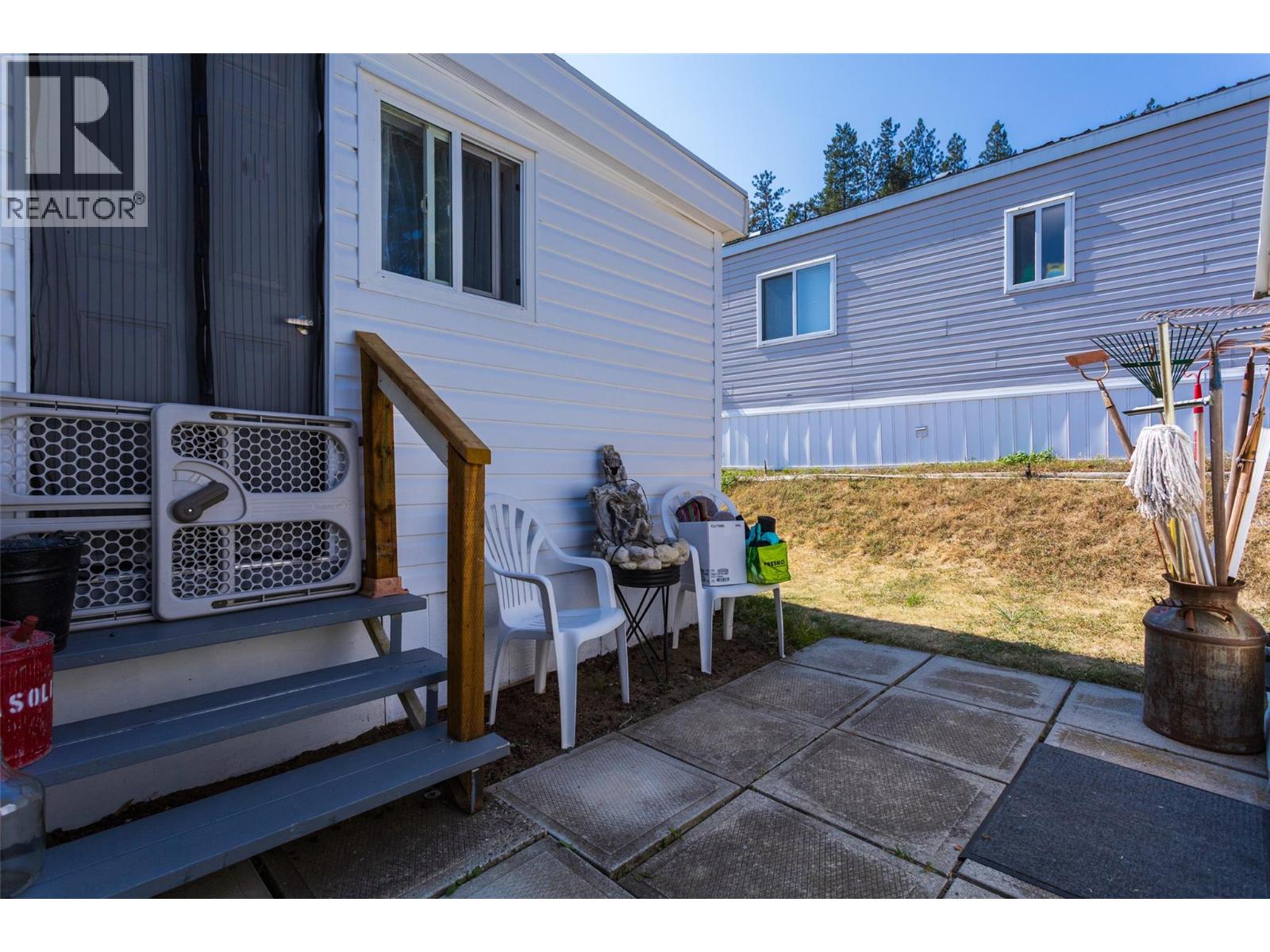 13 6711 97 Highway, Peachland
