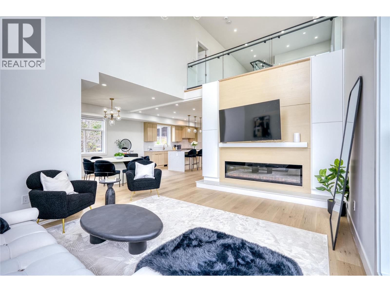  1047 Oak Barrel Place, West Kelowna