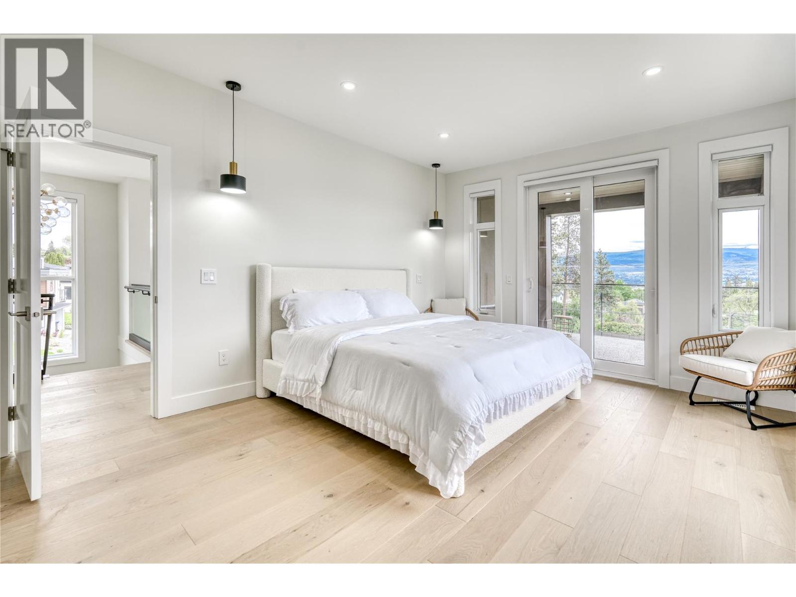  1047 Oak Barrel Place, West Kelowna