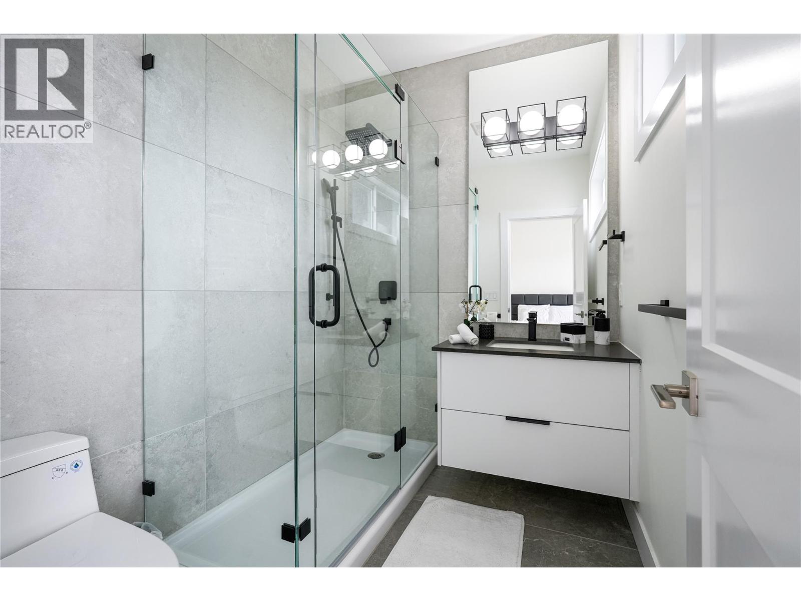  1047 Oak Barrel Place, West Kelowna