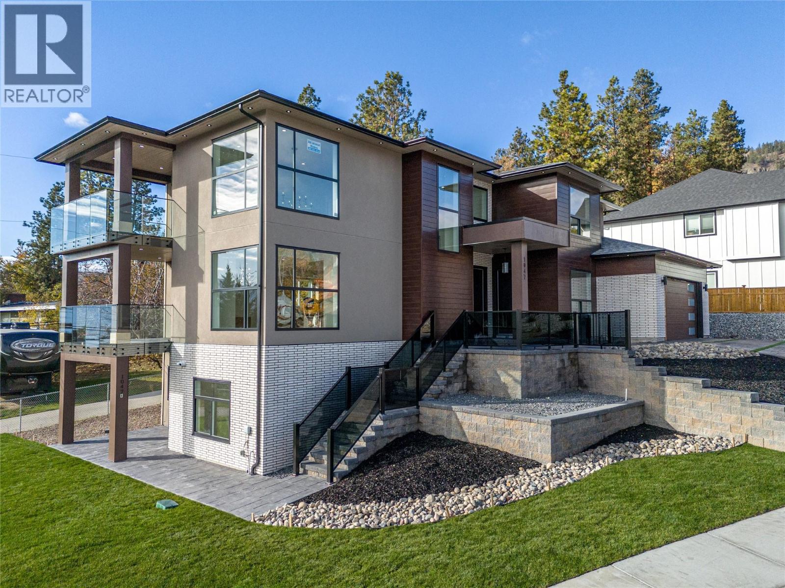  1047 Oak Barrel Place, West Kelowna