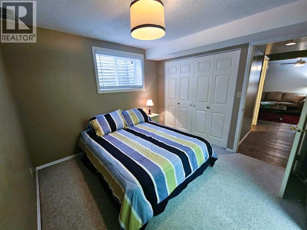 Photo 19 of 55 Elwell Close, Red Deer AB