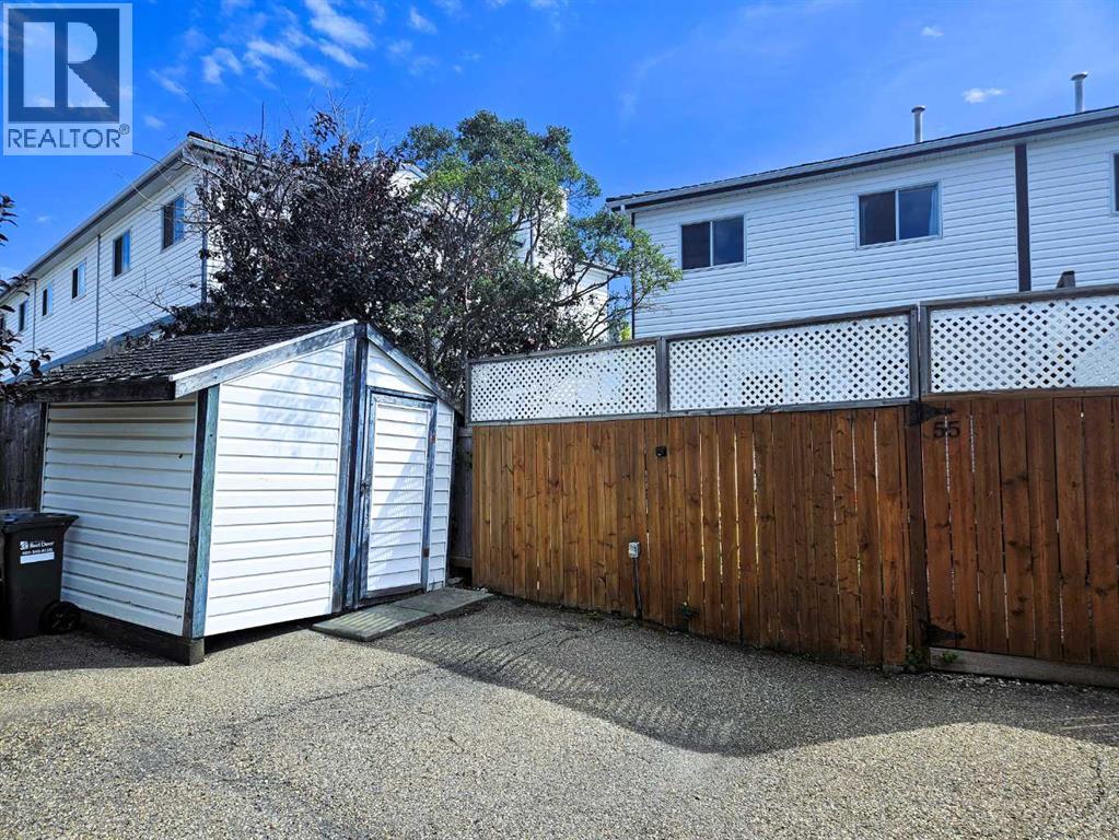 Photo 26 of 55 Elwell Close, Red Deer AB