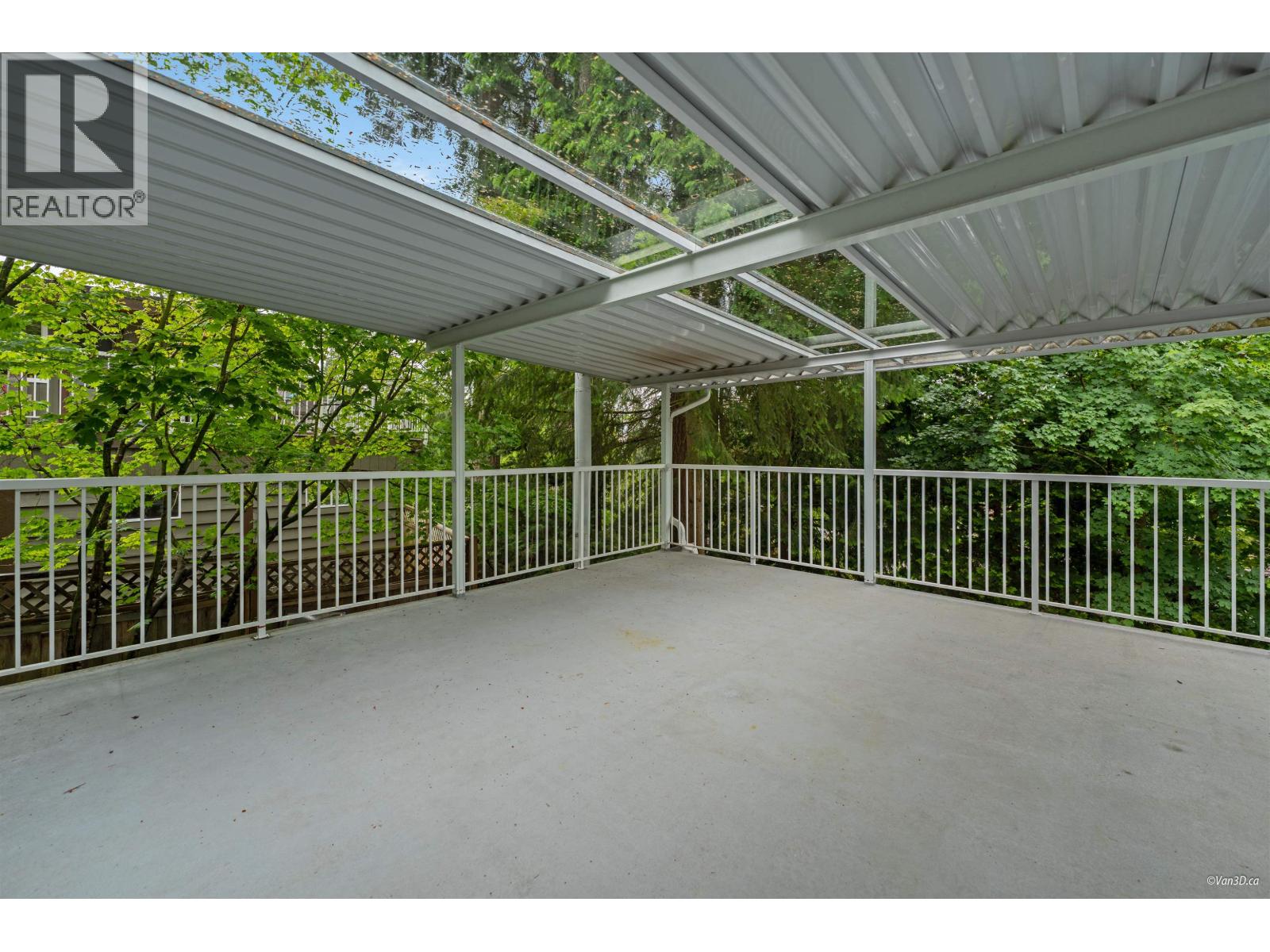 271 MONTROYAL BOULEVARD, North Vancouver