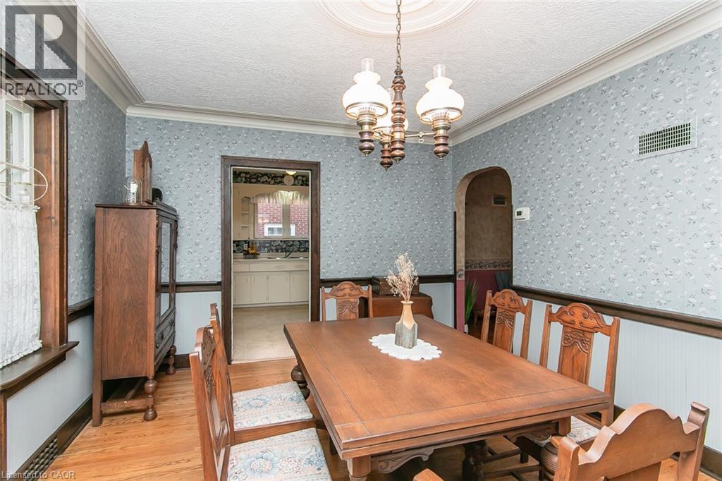 Photo 13 of 260 Cameron Street N, Kitchener ON