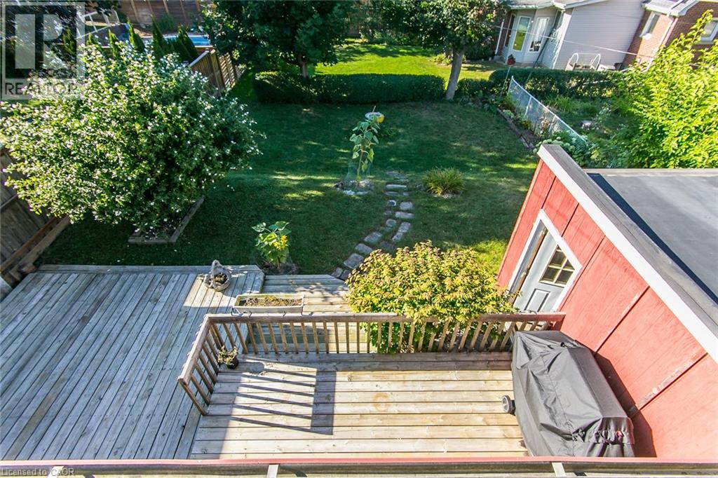 Photo 32 of 260 Cameron Street N, Kitchener ON