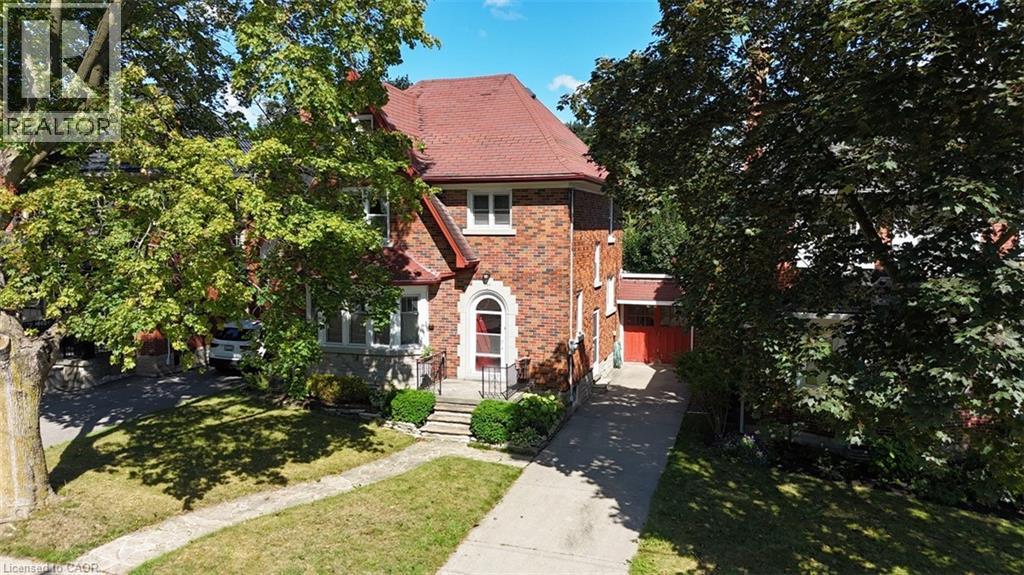 Photo 2 of 260 Cameron Street N, Kitchener ON
