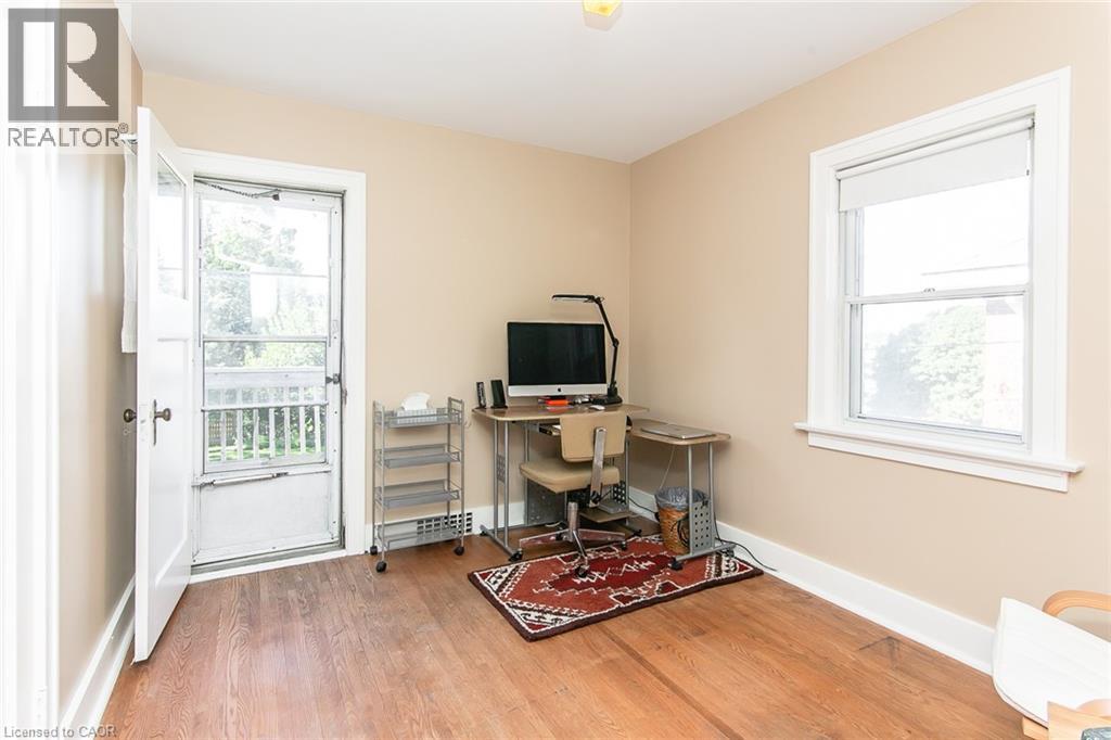 Photo 29 of 260 Cameron Street N, Kitchener ON