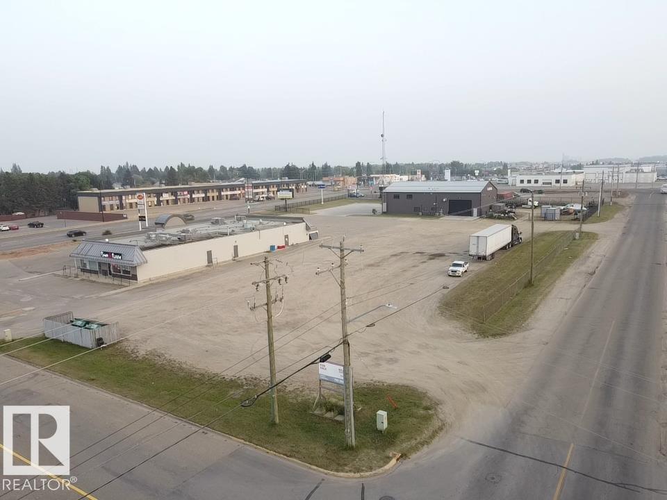 Photo 1 of 4640 57 St, Wetaskiwin AB