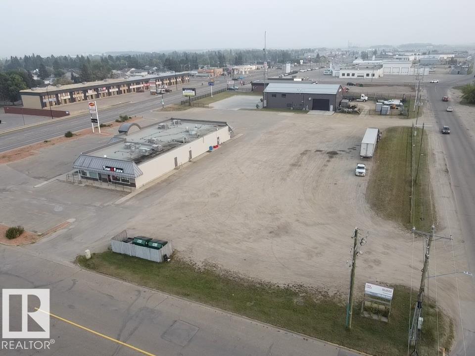 Photo 5 of 4640 57 St, Wetaskiwin AB