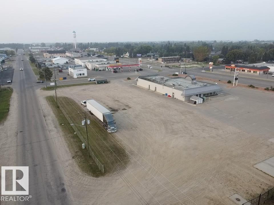 Photo 8 of 4640 57 St, Wetaskiwin AB
