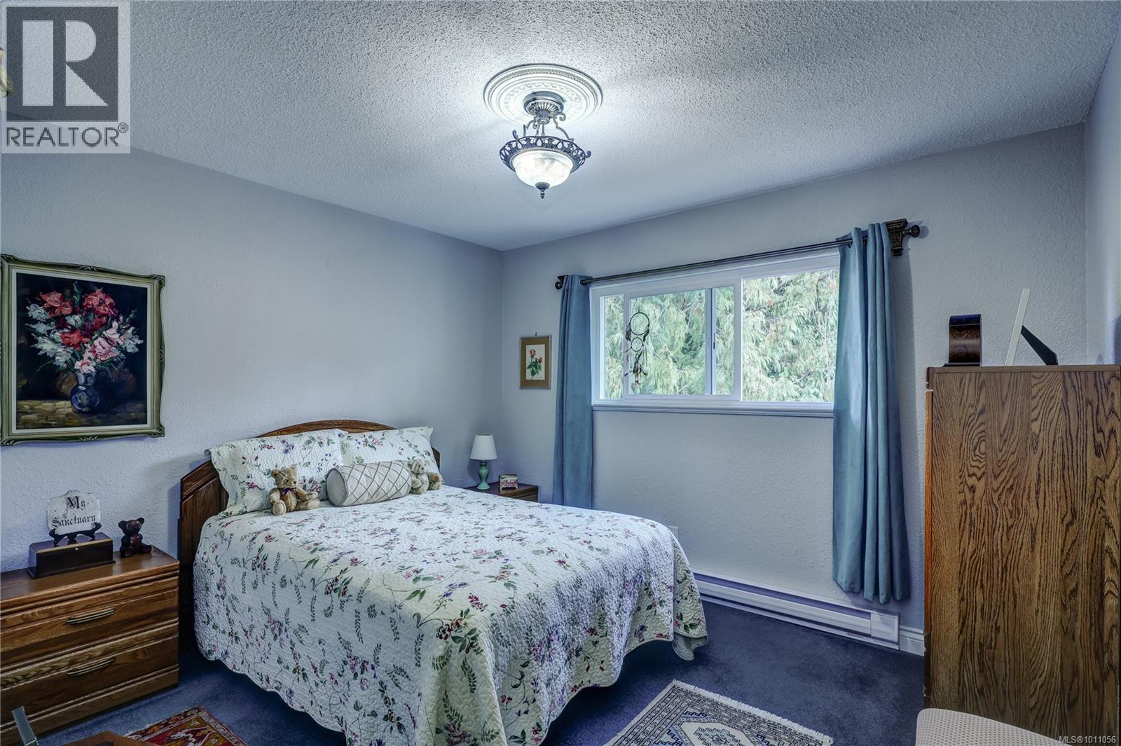 Photo 18 of 6 322 Village Way, Qualicum Beach BC