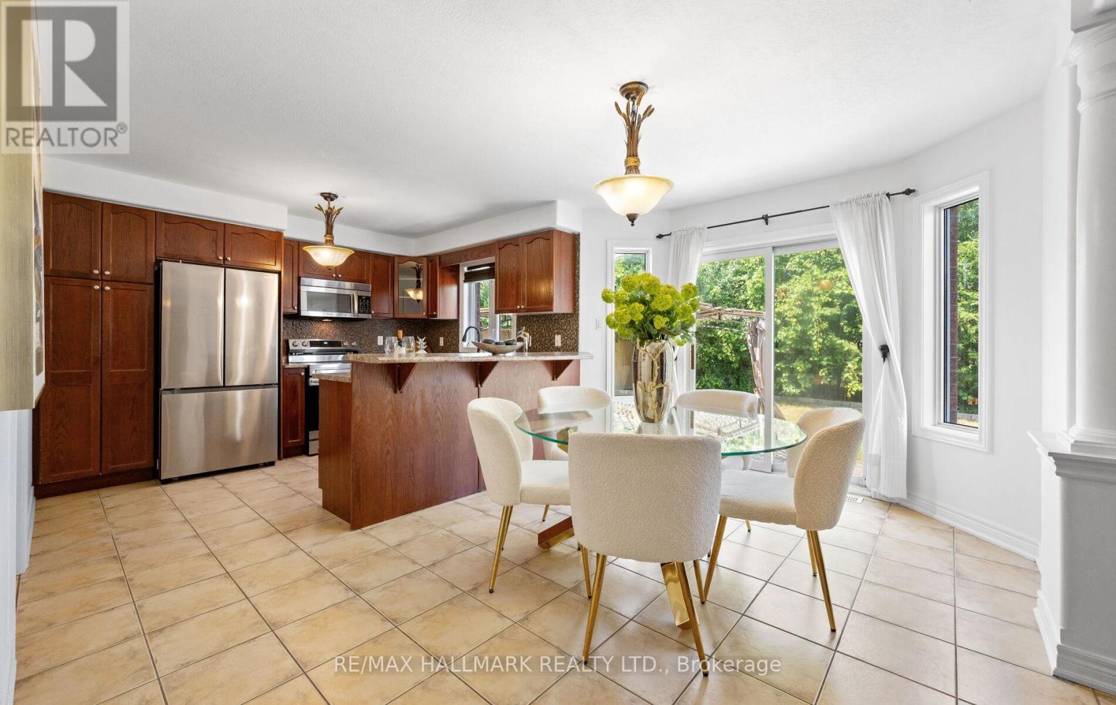 Photo 15 of 26 Aishford Road, Bradford West Gwillimbury ON