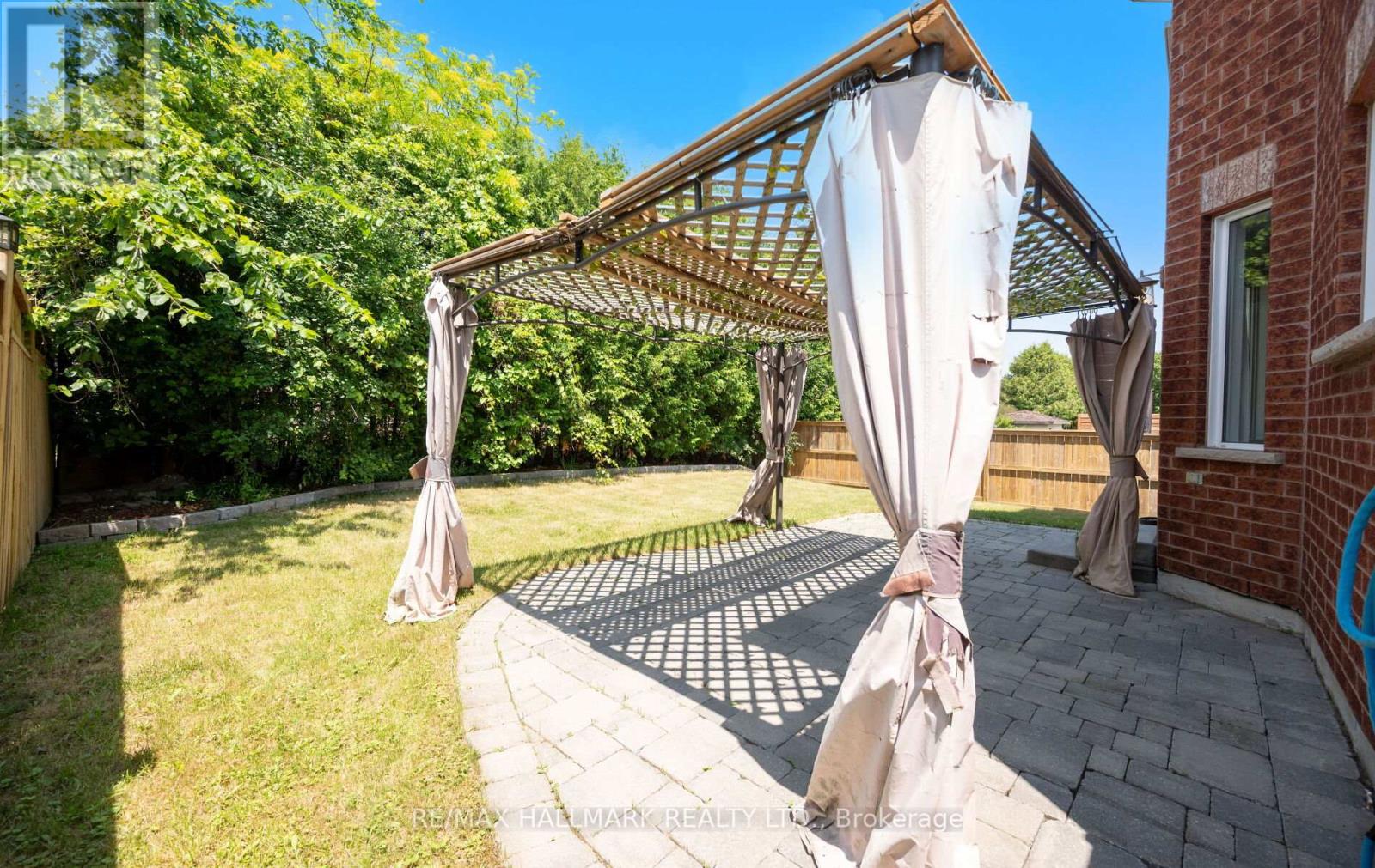 Photo 41 of 26 Aishford Road, Bradford West Gwillimbury ON