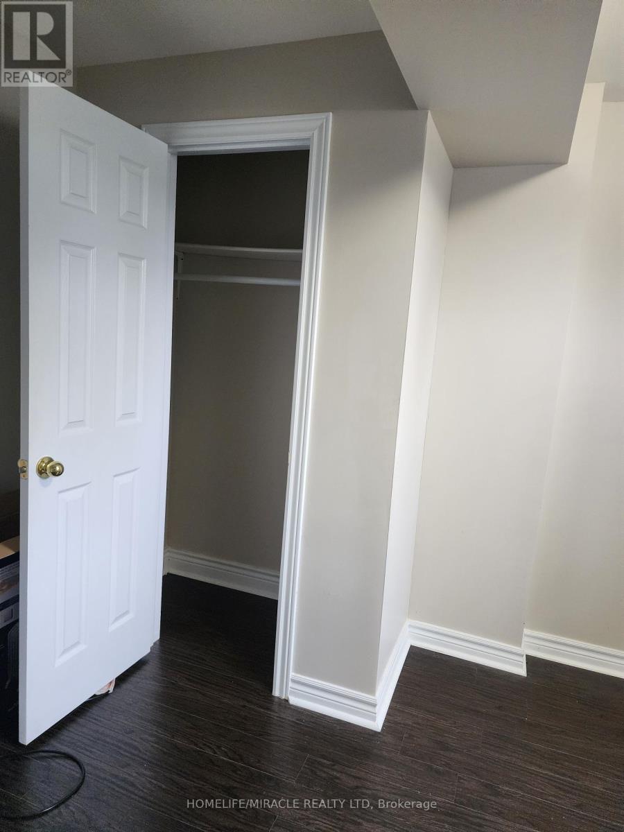 Photo 9 of 532 Forsyth Form Drive, Whitchurchstouffville ON