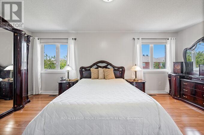 Photo 28 of 40 Barberry Crescent, Richmond Hill ON