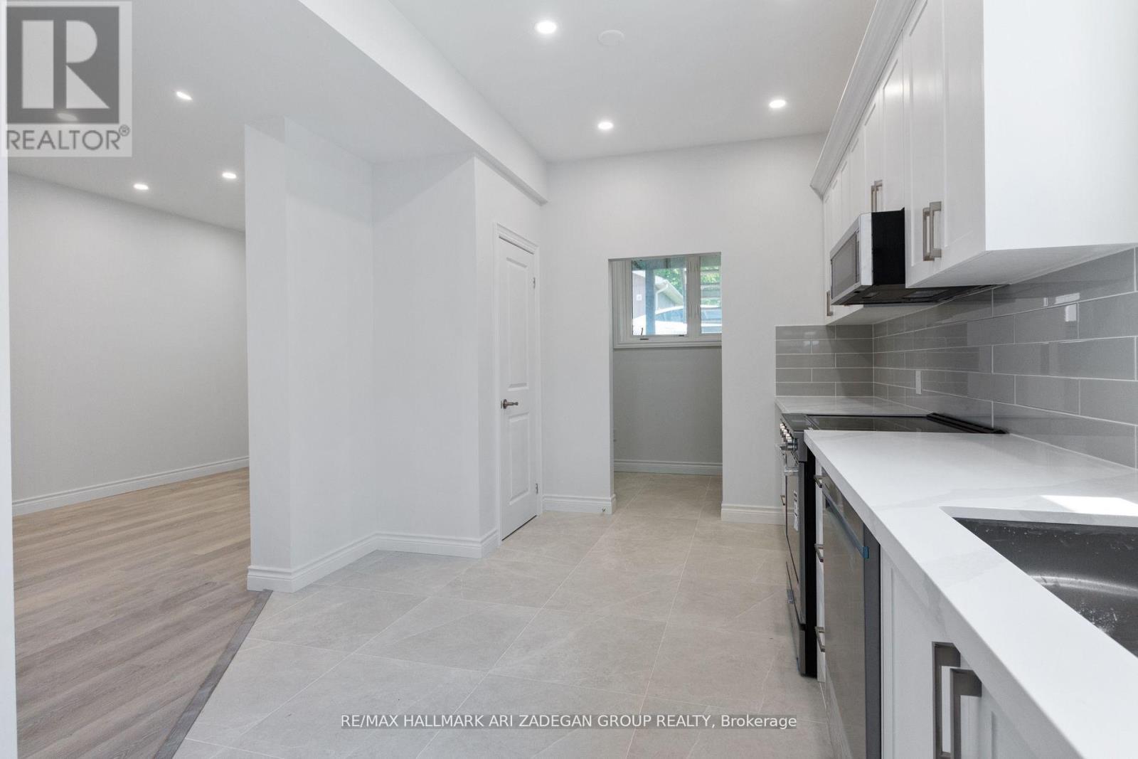 Photo 15 of Lower 177 The Queensway, Georgina ON