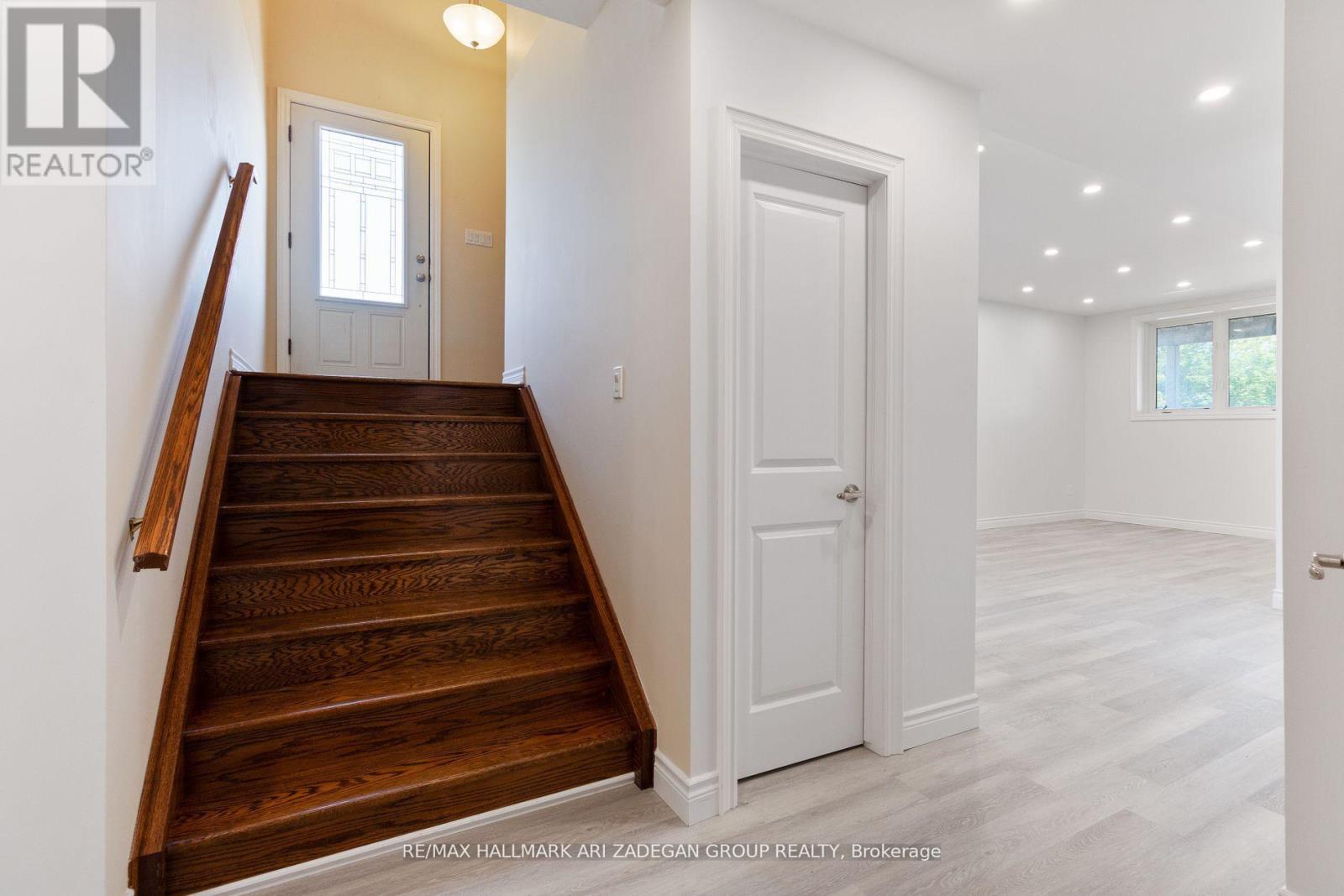 Photo 4 of Lower 177 The Queensway, Georgina ON