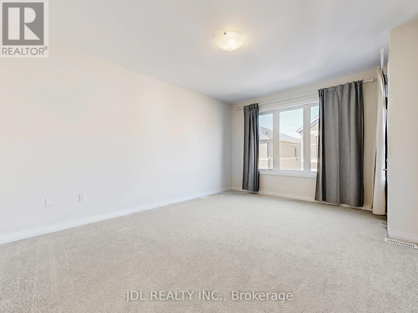 Photo 21 of 72 Millman Lane, Richmond Hill ON