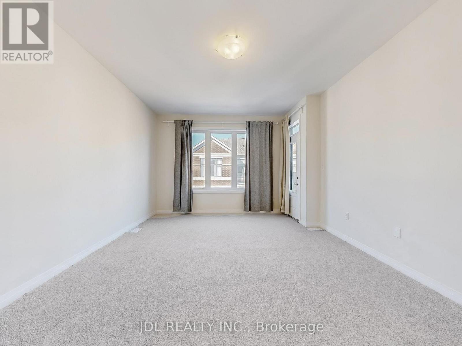 Photo 22 of 72 Millman Lane, Richmond Hill ON