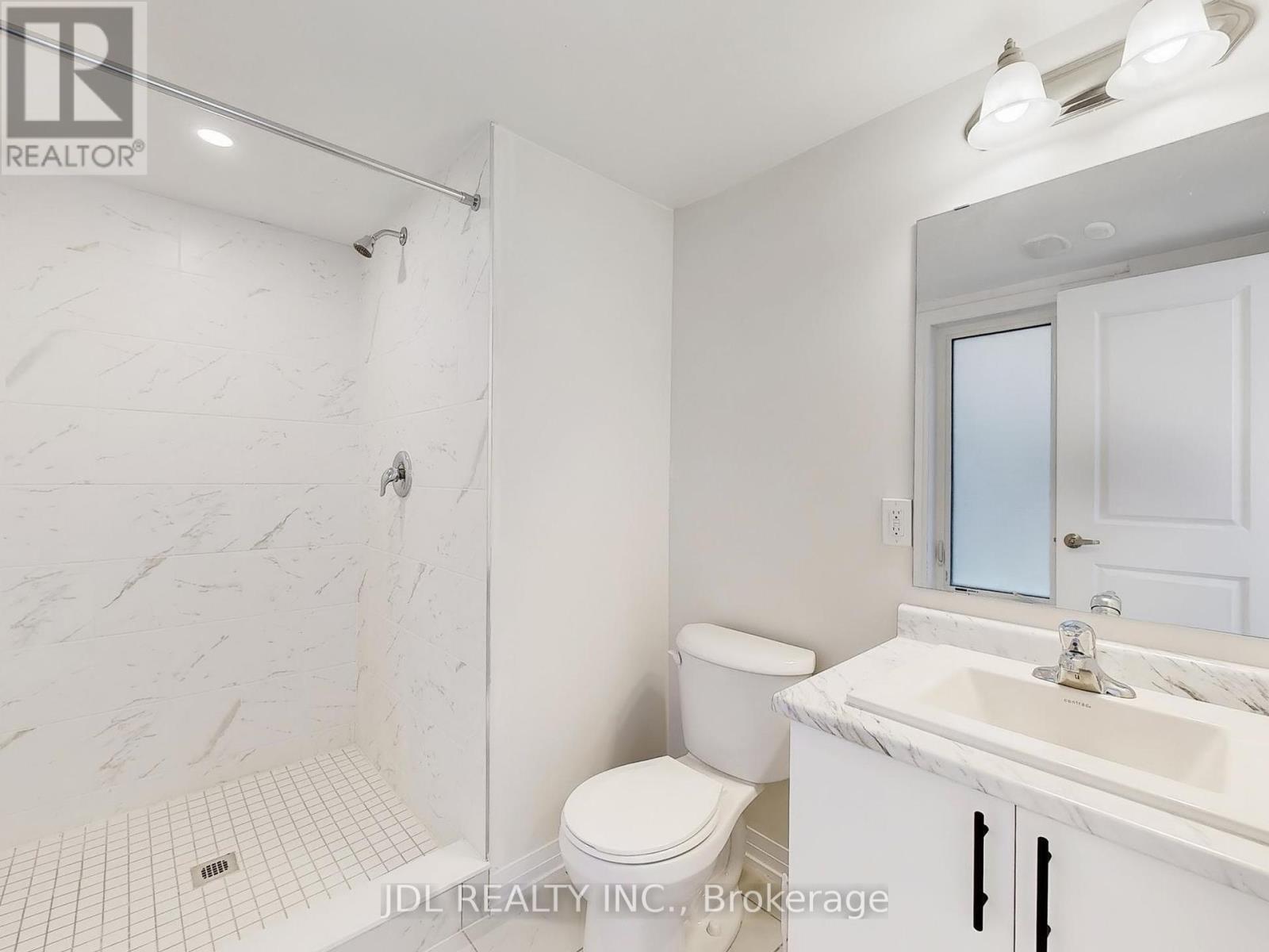 Photo 41 of 72 Millman Lane, Richmond Hill ON